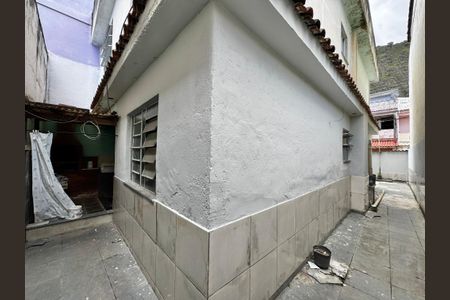Apartamento à venda com 128m², 4 quartos e sem vagaÁrea externa