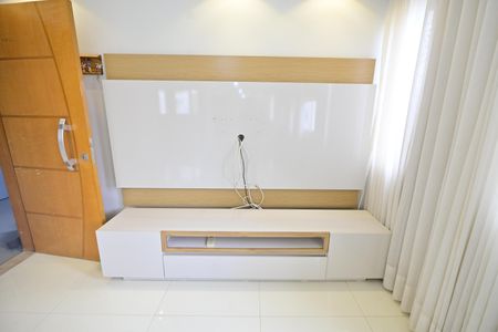 Sala de apartamento para alugar com 4 quartos, 200m² em Setor Bela Vista, Goiânia