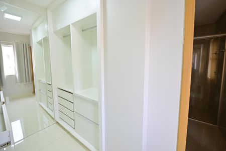 Apartamento para alugar com 200m², 4 quartos e 1 vagaCloset da Suíte 1