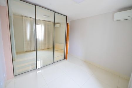 Apartamento para alugar com 200m², 4 quartos e 1 vagaQuarto 2