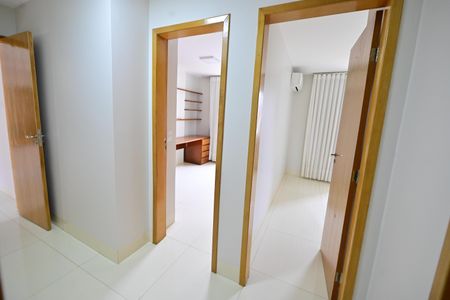 Apartamento para alugar com 200m², 4 quartos e 1 vagaCorredor