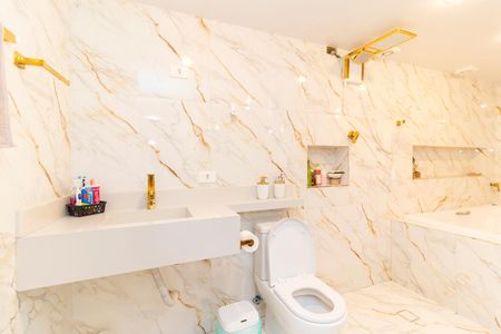 Casa à venda com 115m², 3 quartos e 2 vagasBanheiro da Suíte