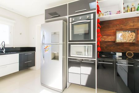 Casa de condomínio à venda com 317m², 4 quartos e 4 vagasCozinha