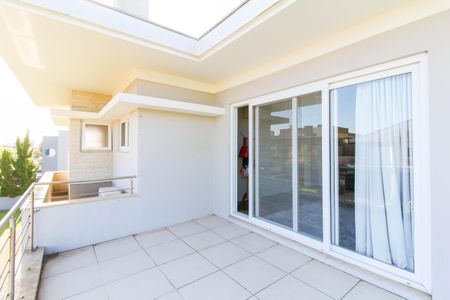Casa de condomínio à venda com 317m², 4 quartos e 4 vagasVaranda da Suíte 4