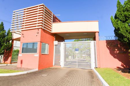 Casa de condomínio à venda com 317m², 4 quartos e 4 vagasFachada e portaria