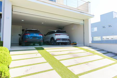 Casa de condomínio à venda com 317m², 4 quartos e 4 vagasÁrea externa