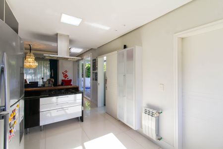 Casa de condomínio à venda com 317m², 4 quartos e 4 vagasCozinha