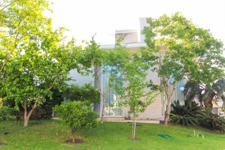 Casa de condomínio à venda com 317m², 4 quartos e 4 vagasFachada