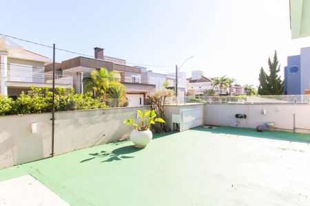 Casa de condomínio à venda com 317m², 4 quartos e 4 vagasÁrea externa