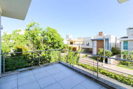 Casa de condomínio à venda com 317m², 4 quartos e 4 vagasVaranda da Suíte 4