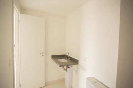 Apartamento à venda com 75m², 2 quartos e 1 vagaBANHEIRO DA SUÍTE
