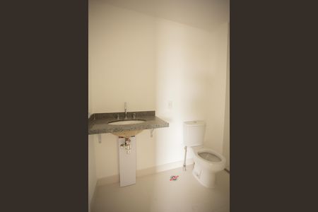 Apartamento à venda com 75m², 2 quartos e 1 vagaBANHEIRO DA SUÍTE