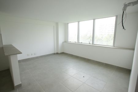 Sala de apartamento para alugar com 2 quartos, 60m² em Taquara, Rio de Janeiro