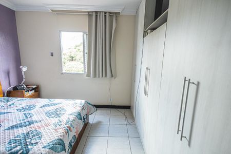 Casa à venda com 210m², 4 quartos e 2 vagasQuarto 1/ Suite