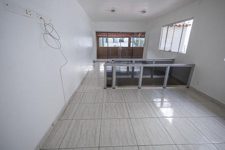 Casa à venda com 210m², 4 quartos e 2 vagassala 2º andar