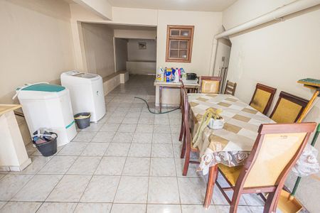 Casa à venda com 210m², 4 quartos e 2 vagasArea de serviços