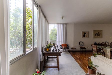 Apartamento à venda com 198m², 3 quartos e 2 vagasSala