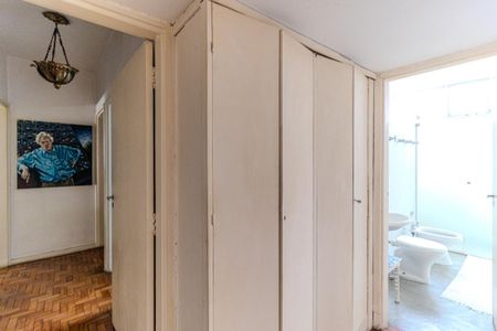 Apartamento à venda com 198m², 3 quartos e 2 vagasCorredor