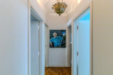 Apartamento à venda com 198m², 3 quartos e 2 vagasCorredor