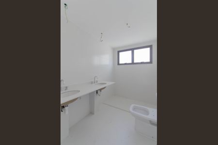 Apartamento à venda com 155m², 3 quartos e 2 vagasBanheiro da Suíte 2