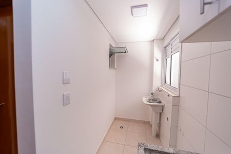 Apartamento para alugar com 34m², 2 quartos e sem vaga Apartamento para alugar com 34m², 2 quartos e sem vagaÁrea de Serviço