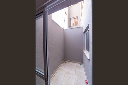 Apartamento para alugar com 34m², 2 quartos e sem vaga Apartamento para alugar com 34m², 2 quartos e sem vagaVaranda do Quarto 2