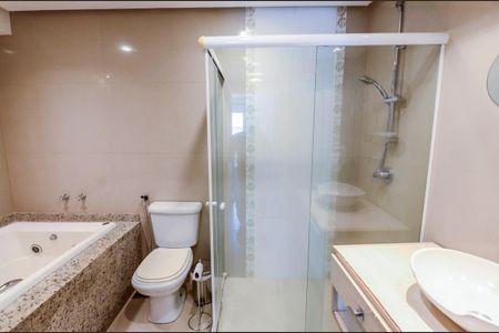 Apartamento à venda com 158m², 3 quartos e 1 vagaBanheiro da suíte