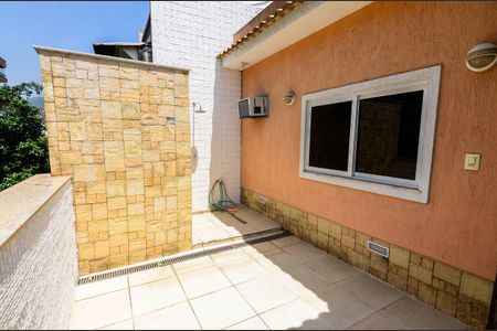 Apartamento à venda com 158m², 3 quartos e 1 vagaTerraço