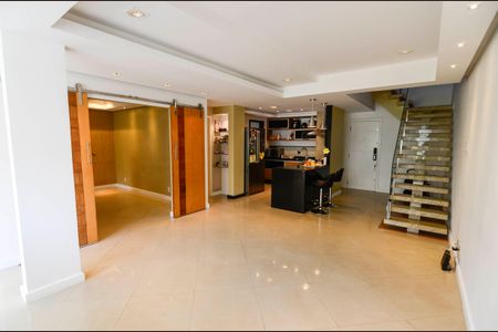 Apartamento à venda com 158m², 3 quartos e 1 vagaSala