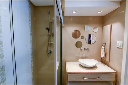 Apartamento à venda com 158m², 3 quartos e 1 vagaBanheiro da suíte