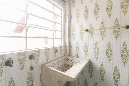 Casa à venda com 130m², 2 quartos e 1 vagaÁrea de Serviço 