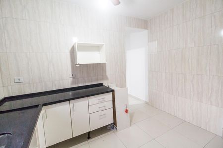 Cozinha de casa para alugar com 1 quarto, 50m² em Parque Jandaia, Carapicuíba