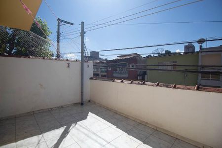 Casa para alugar com 105m², 2 quartos e sem vaga Casa para alugar com 105m², 2 quartos e sem vagaVaranda