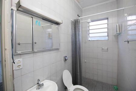 Casa para alugar com 105m², 2 quartos e sem vaga Casa para alugar com 105m², 2 quartos e sem vagaBanheiro