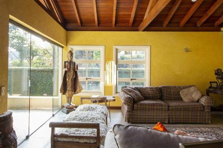 Casa à venda com 4 quartos, 400m² em Morumbi, São Paulo