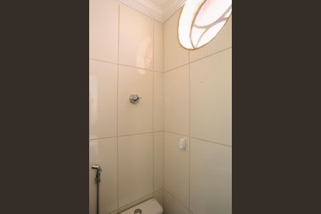 Apartamento à venda com 93m², 3 quartos e 1 vaga Apartamento à venda com 93m², 3 quartos e 1 vagaBanheiro de serviço