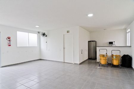 Apartamento à venda com 41m², 2 quartos e sem vagaÁrea comum - Salão de festas