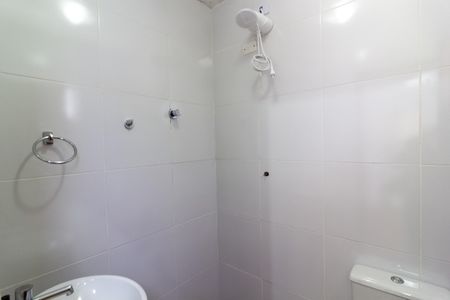 Casa à venda com 160m², 4 quartos e 2 vagas Casa à venda com 160m², 4 quartos e 2 vagasBanheiro de Serviço