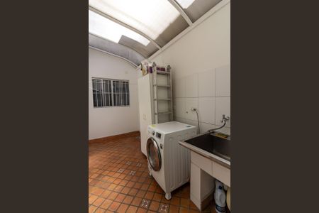 Casa à venda com 160m², 4 quartos e 2 vagas Casa à venda com 160m², 4 quartos e 2 vagasÁrea de Serviço