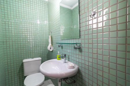 Casa à venda com 160m², 4 quartos e 2 vagas Casa à venda com 160m², 4 quartos e 2 vagasLavabo