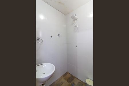 Casa à venda com 160m², 4 quartos e 2 vagas Casa à venda com 160m², 4 quartos e 2 vagasBanheiro de Serviço