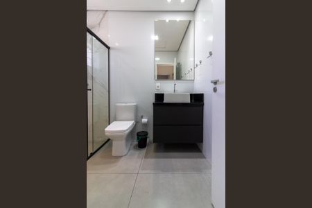 Casa à venda com 160m², 4 quartos e 2 vagas Casa à venda com 160m², 4 quartos e 2 vagasBanheiro Social