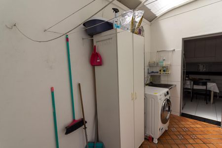 Casa à venda com 160m², 4 quartos e 2 vagas Casa à venda com 160m², 4 quartos e 2 vagasÁrea de Serviço