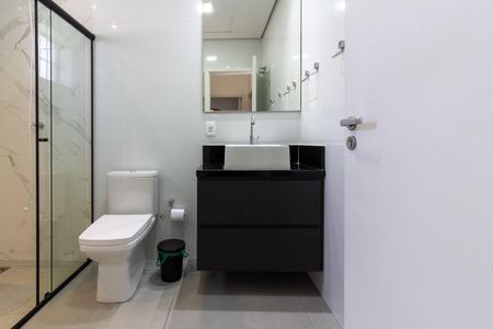 Casa à venda com 160m², 4 quartos e 2 vagas Casa à venda com 160m², 4 quartos e 2 vagasBanheiro Social