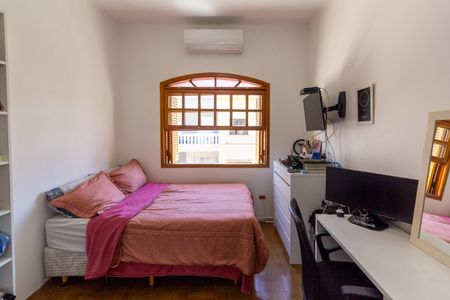 Casa à venda com 160m², 4 quartos e 2 vagas Casa à venda com 160m², 4 quartos e 2 vagasQuarto 2