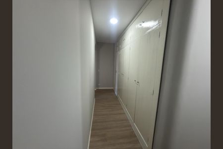 Apartamento à venda com 285m², 3 quartos e 4 vagasFoto 09