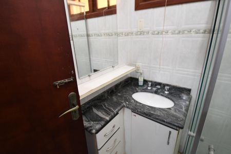 Casa de condomínio para alugar com 476m², 4 quartos e 2 vagasBanheiro 2 - Suíte