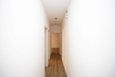 Casa para alugar com 199m², 3 quartos e 4 vagasCorredor