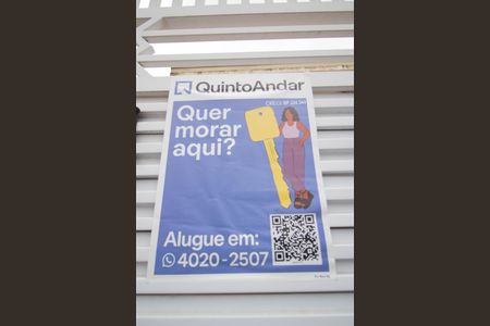 Casa à venda com 150m², 3 quartos e 4 vagasFachada - placa instalada