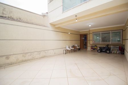 Casa à venda com 150m², 3 quartos e 4 vagasGaragem